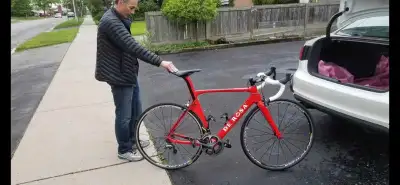 54cm deRosa SK Pinnafarina carbon fibre road bike, View more