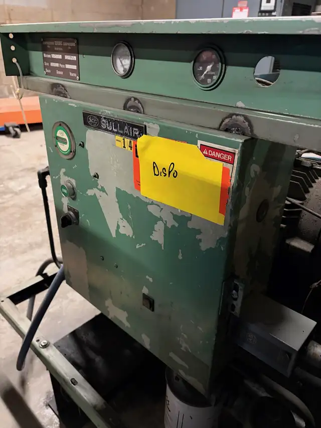 Compresseur Sullair 10-25 25HP compressor in Other in Drummondville - Image 3