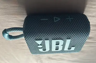 JE DEMENAGE PLUSIEURS ITEMS A VENDRE VOIR DNS MON PROFIL