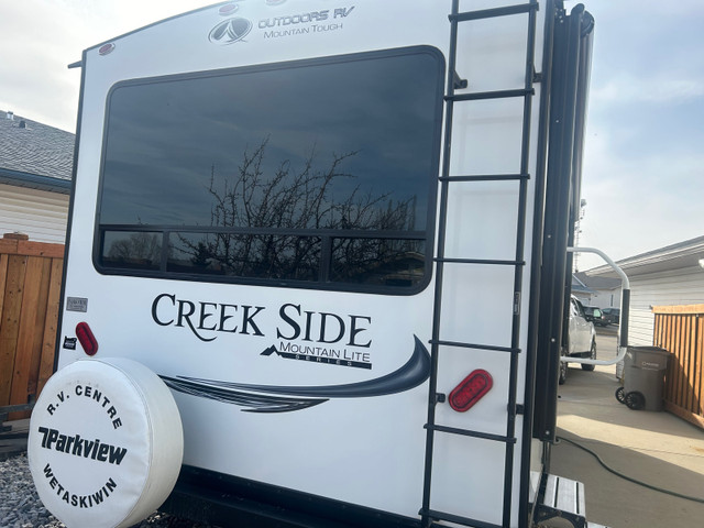 2017 Creekside 20FQ. in Travel Trailers & Campers in Grande Prairie - Image 3