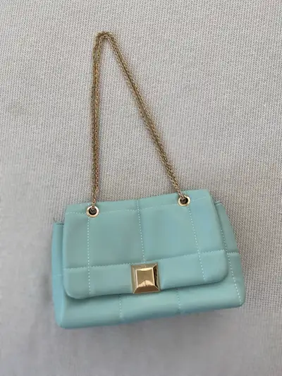 Light Green Purse / Hand Bag | Petit sac à main vert clair, View more