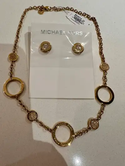 ✨Authentic✨BNWT Michael Kors Jewellery Set, View more