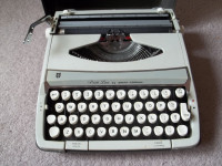 Pride Line by Smith Corona Vintage Typewriter