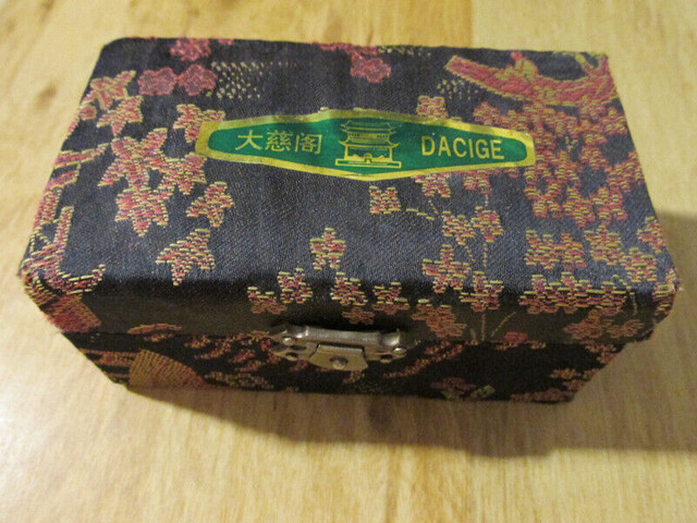 DACIGE Chinese Musical Balls Baoding Sun Moon Vintage in Health & Special Needs in Hamilton - Image 2