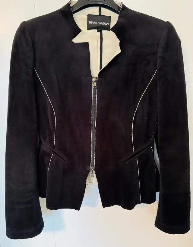 Woman Armani Blazer in Women's - Tops & Outerwear in St. Albert - Image 2