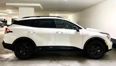 KIA 2026 Sportage X-Line Limited AWD | surround camera The engine and transmission are in excellent...