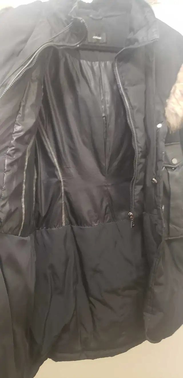 Rudsak Black Down Jacket in Women's - Tops & Outerwear in City of Toronto - Image 4