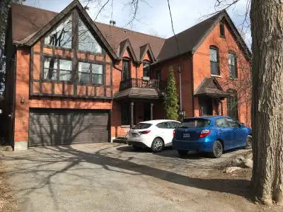 Glebe 2-bedroom on quiet street--September 1