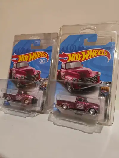 Hotwheels super treasure hunt 52 Chevy. 2x140 Or 1 for 80