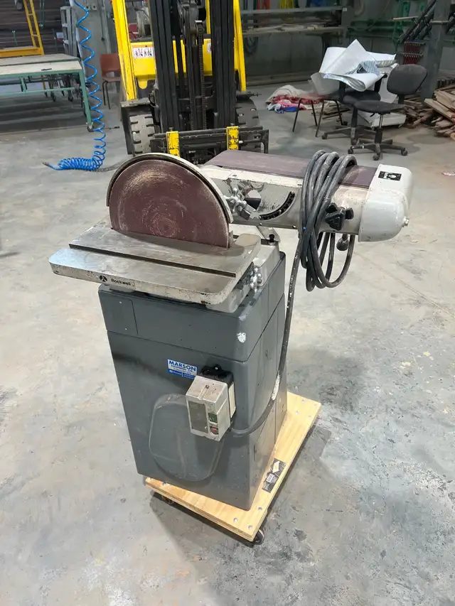  Vertical belt sander  in Power Tools in Edmonton - Image 4