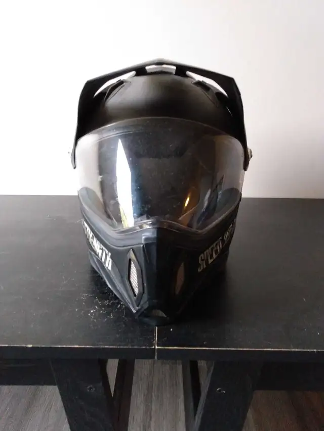 Motorbike Helmet in Motorcycle Parts & Accessories in Red Deer - Image 4