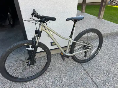 Norco Storm XXS frame 27.5” wheels, View more