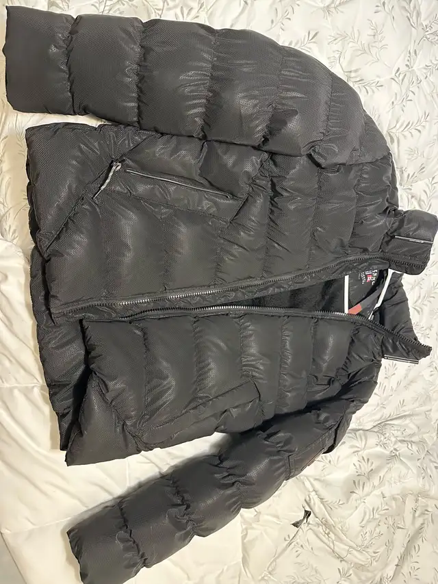 Point Zero Jacket in Men's in Kingston - Image 4