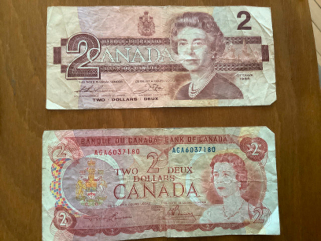 Canadian $1 / $2 Dollar Bills- 5-$1/2-$2 Bills- 1967/73/86-Circ. in Arts & Collectibles in Thunder Bay - Image 2