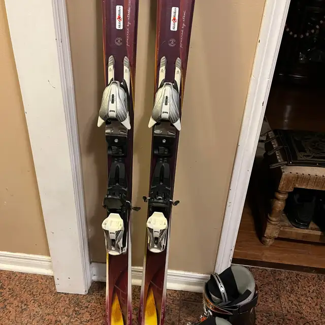 158 Volki ski with boots  in Ski in Markham / York Region - Image 4