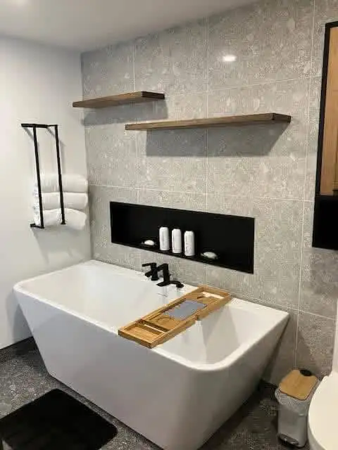 Interior Designer (Decorator)