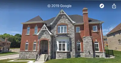 Large Room for Rent in Sharon, East Gwillimbury