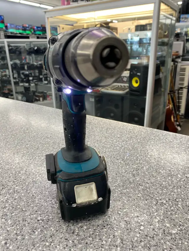 Makita BHP451 18V Cordless 1/2” Hammer Drill (Tool Battery Only) in Power Tools in City of Toronto - Image 4