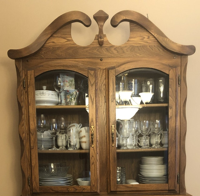 FREE top part of hutch/china Hutches & Display