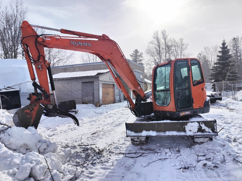 2014 Kubota 8 ton excavator Heavy Equipment Barrie Kijiji