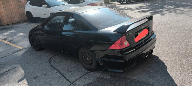 2005 Honda civic DX 5-speed, Black in Cars & Trucks in City of Toronto - Image 4