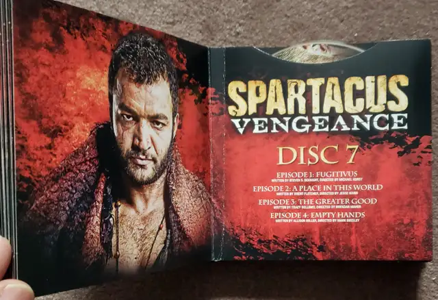 SPARTACUS COMPLETE SERIES LIMITED EDITION BLU RAY DVD + FIGURINE in CDs, DVDs & Blu-ray in Laval / North Shore - Image 10
