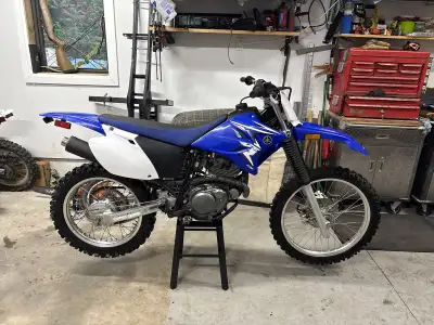 3000obo Hello here’s my super clean ttr230 it is all original and the bike has very little wear and...