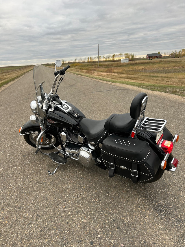 2006 Heritage Softail in Street, Cruisers & Choppers in Regina - Image 2