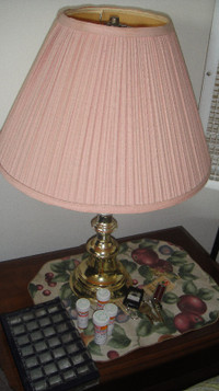 2 tables lamp nice looking for sale.