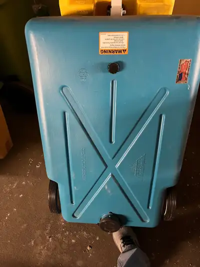 Barker Tote Tank - 30 Gallon Capacity. Brand new