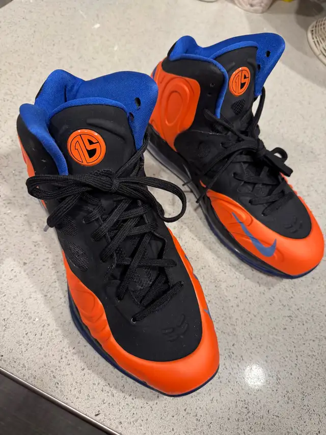 Knicks’ Air Max Hyperposite - released in 2012 Sz. 9.5548862581895997443
