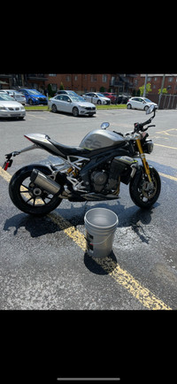 Triumph Speed Triple 2022