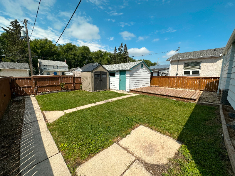 4 Bedrooms 1.5 Baths House for Rent in St. Boniface Long Term Rentals