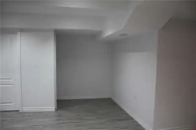Basement Apartment for rent in Woodbridge/Vaughan in Long Term Rentals in Markham / York Region - Image 5