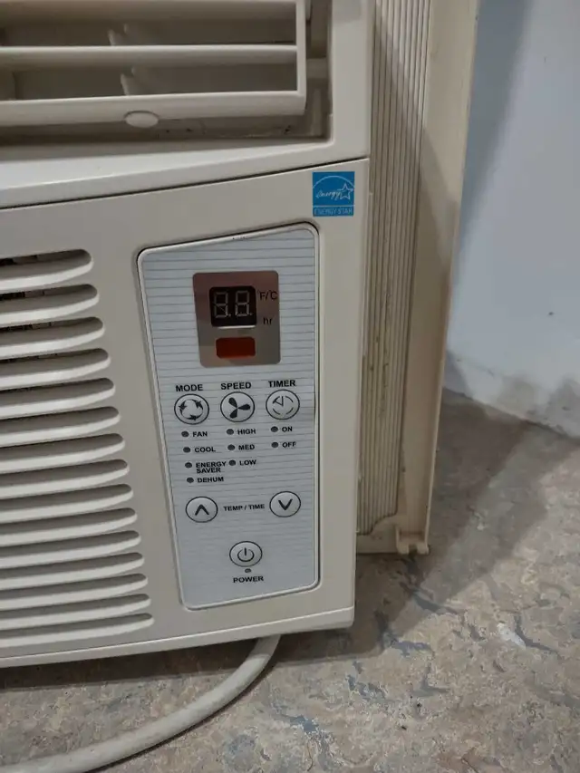 Air Conditioner in Heating, Cooling & Air in Ottawa - Image 4