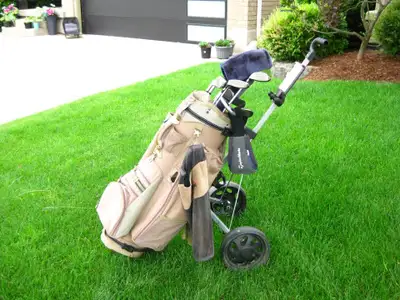 **SOLD**  Ladies Set of RH Edison Golf Clubs, Bag and Pull Cart, View more