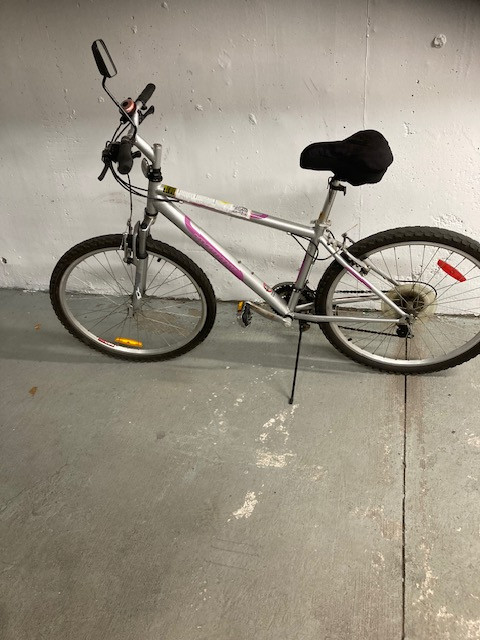 Good Bike New Brakes in Road in London - Image 2