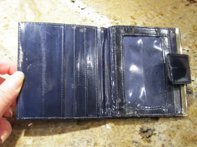 New Ladies vintage Eelskin wallets in Hobbies & Crafts in City of Toronto - Image 3