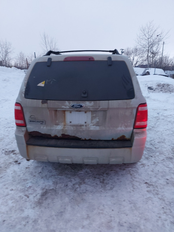 2008 Ford Escape Parts out in Auto Body Parts in Winnipeg - Image 2