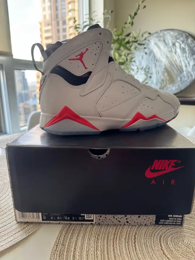 JORDAN 7 RETRO in Men's Shoes in Mississauga / Peel Region - Image 8