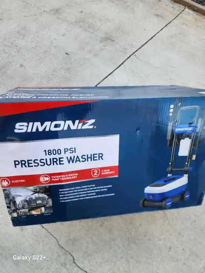 Brandy new inbox simoniz pressure washer 1800 psi Never used or opened won it in a raffle. Original...