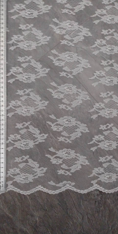 New Lace Fabric in Hobbies & Crafts in Hamilton - Image 3