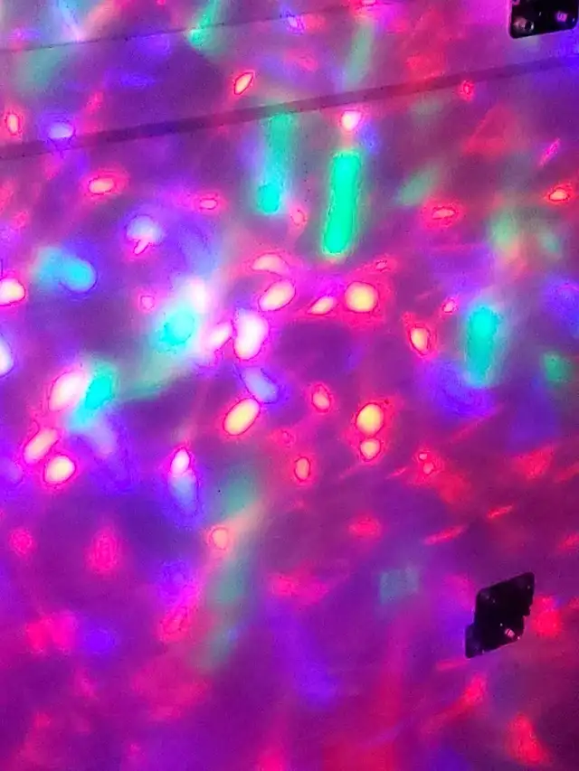 NOMA LED Kaleidoscope Projector Christmas/Holiday Lights in Outdoor Lighting in City of Toronto - Image 5