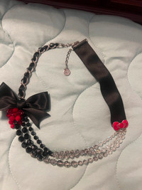 swarovski limited edition hello kitty necklace