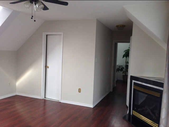 Master Bedroom Available in Room Rentals & Roommates in Oakville / Halton Region - Image 2