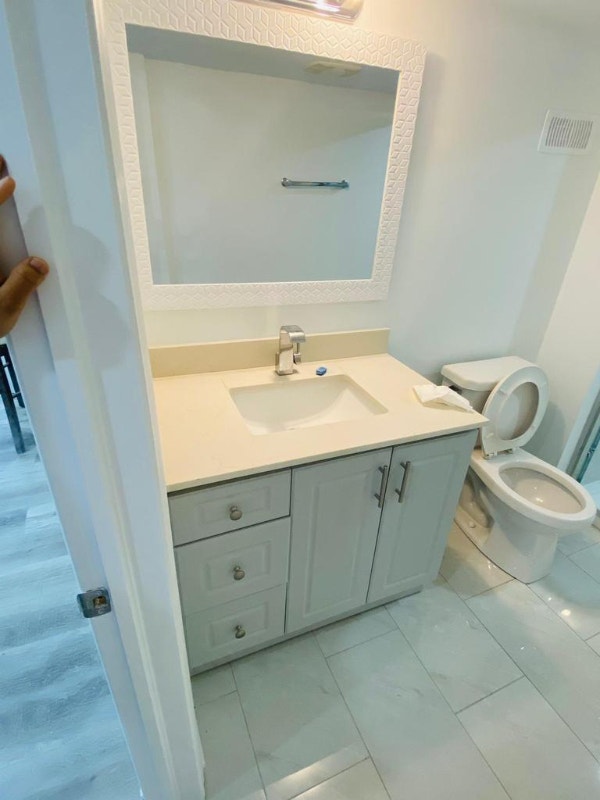 2 Beds and 1 Bath Legal Basement for rent Long Term Rentals Oakville / Halton Region Kijiji