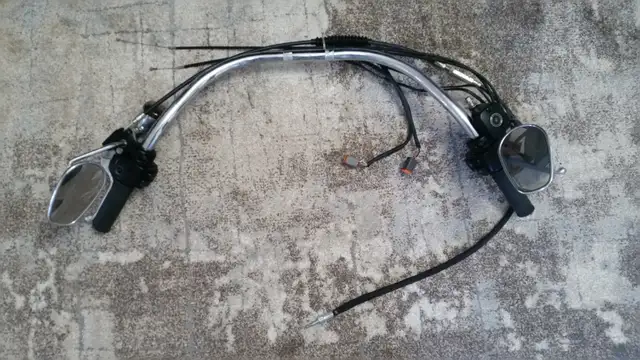 2003 Harley Fatboy Take off parts in Motorcycle Parts & Accessories in Hamilton - Image 3