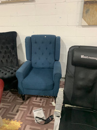 Tufted recliner