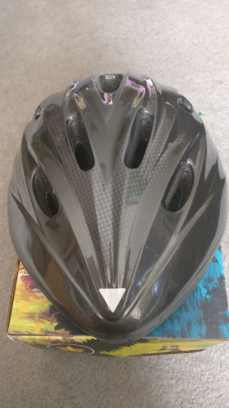 Bell Adult Bicycle Helmet -$5 in Other in City of Toronto - Image 2