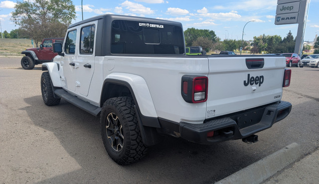 2020 Jeep Gladiator Sport 'S' in Cars & Trucks in Medicine Hat - Image 2